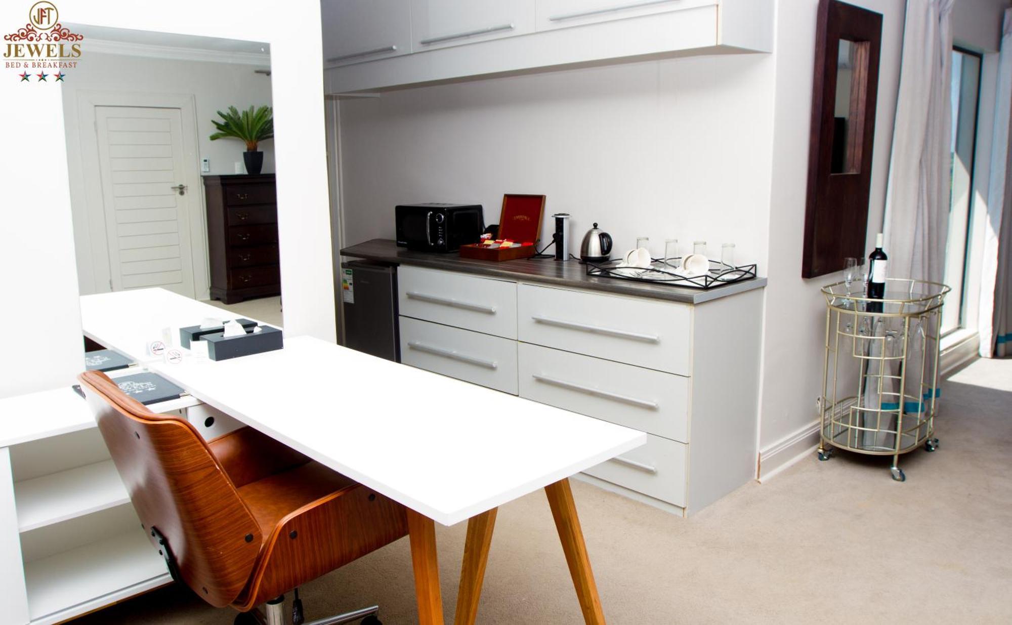 Jft Jewels Guest House East London Esterno foto