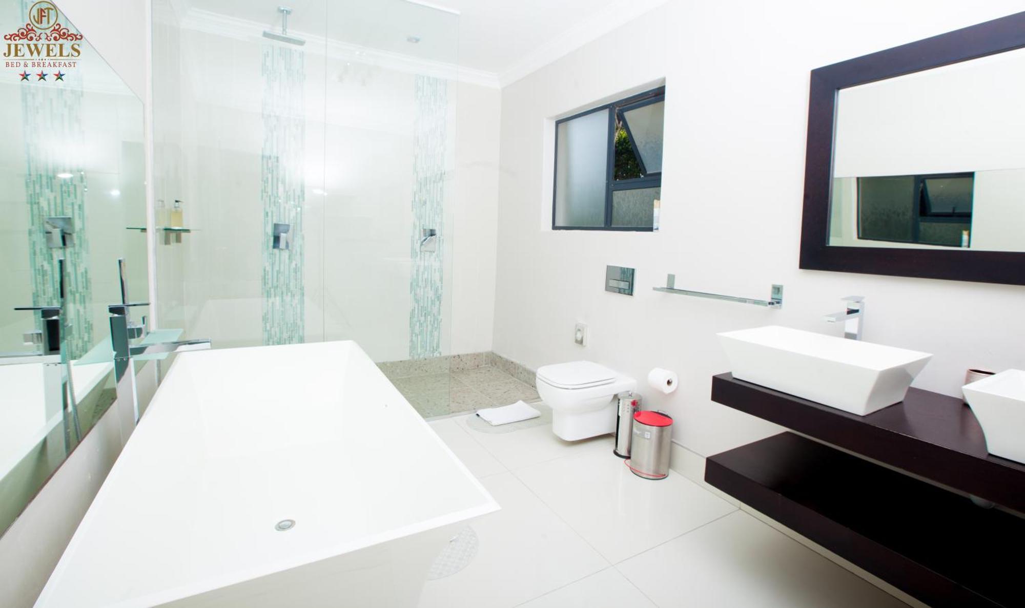 Jft Jewels Guest House East London Esterno foto
