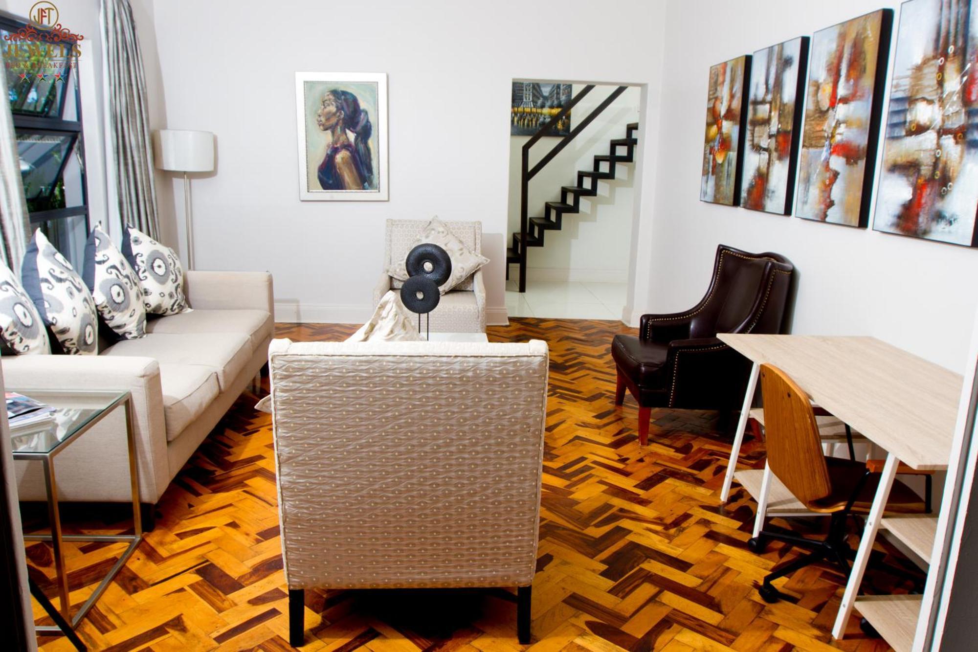 Jft Jewels Guest House East London Esterno foto
